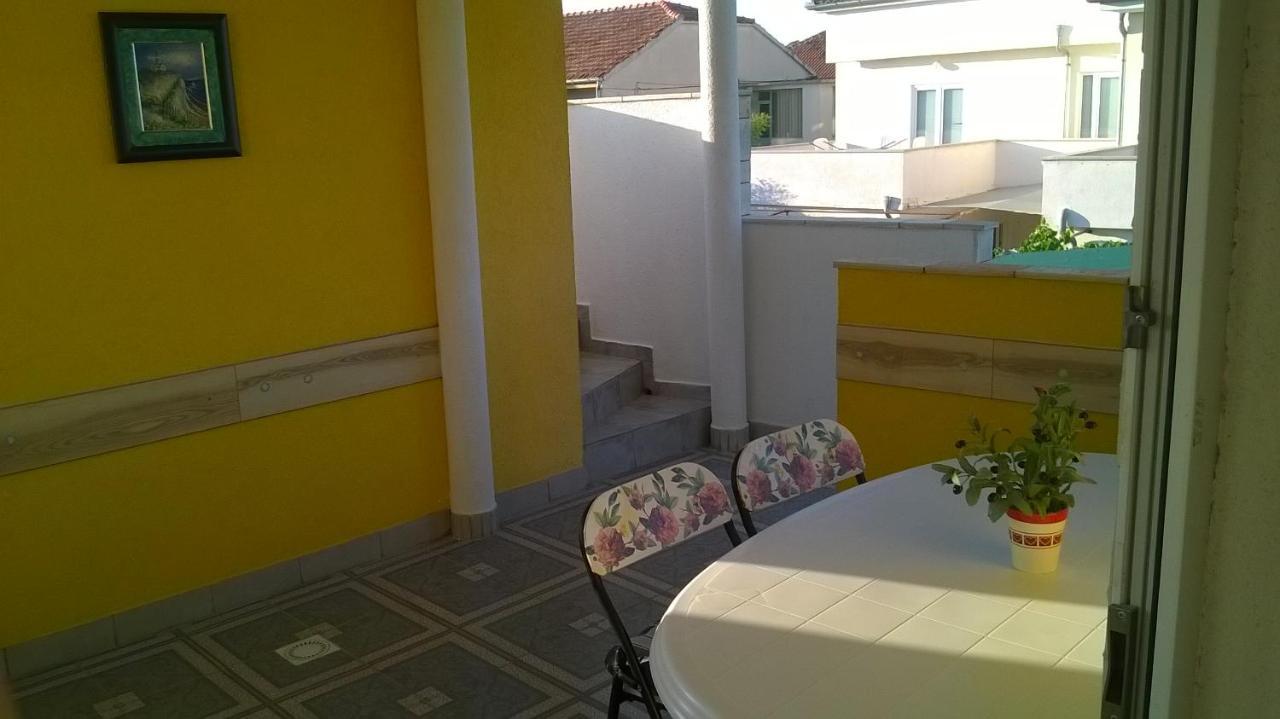 Apartmani Jakovljevic 穆泰尔岛 外观 照片