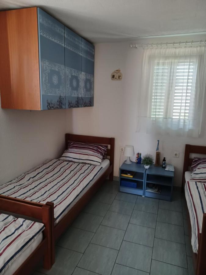 Apartmani Jakovljevic 穆泰尔岛 外观 照片