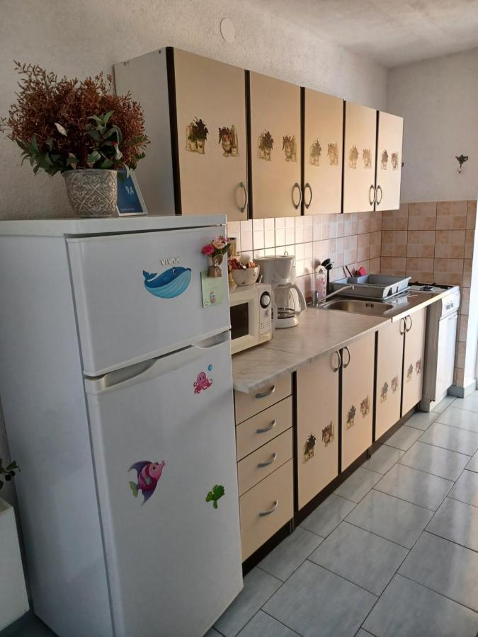 Apartmani Jakovljevic 穆泰尔岛 外观 照片