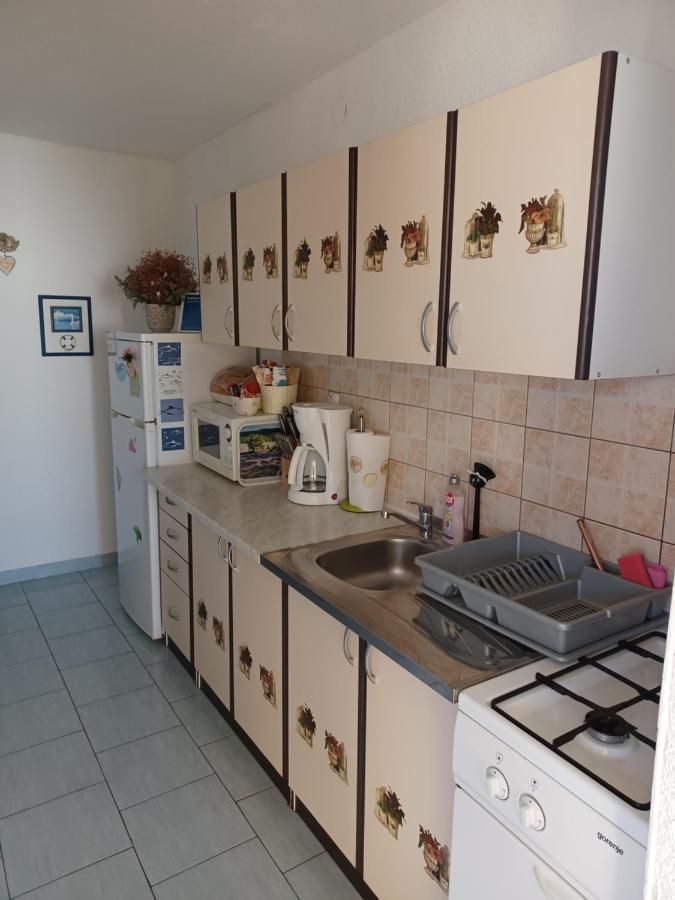Apartmani Jakovljevic 穆泰尔岛 外观 照片